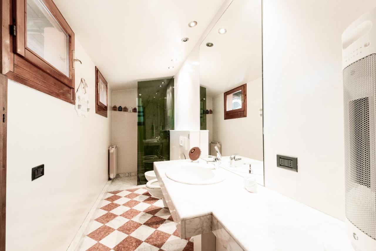 Realkasa Azeglio Apartments ボローニャ エクステリア 写真