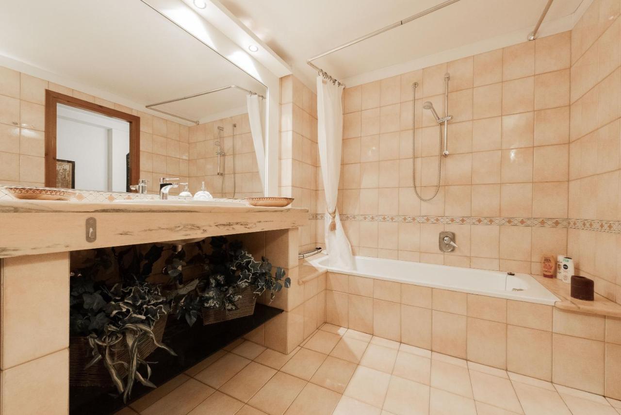 Realkasa Azeglio Apartments ボローニャ エクステリア 写真