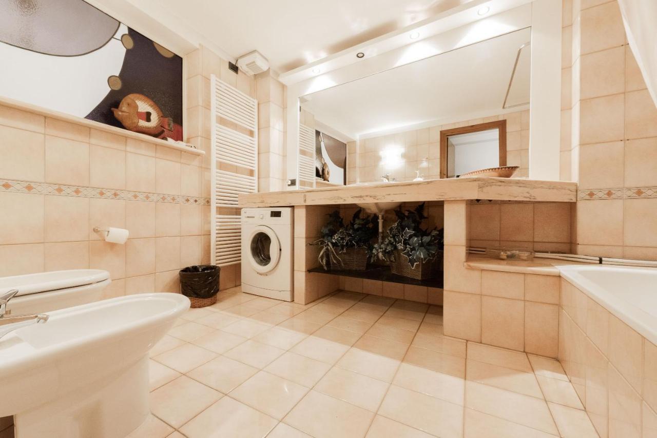 Realkasa Azeglio Apartments ボローニャ エクステリア 写真